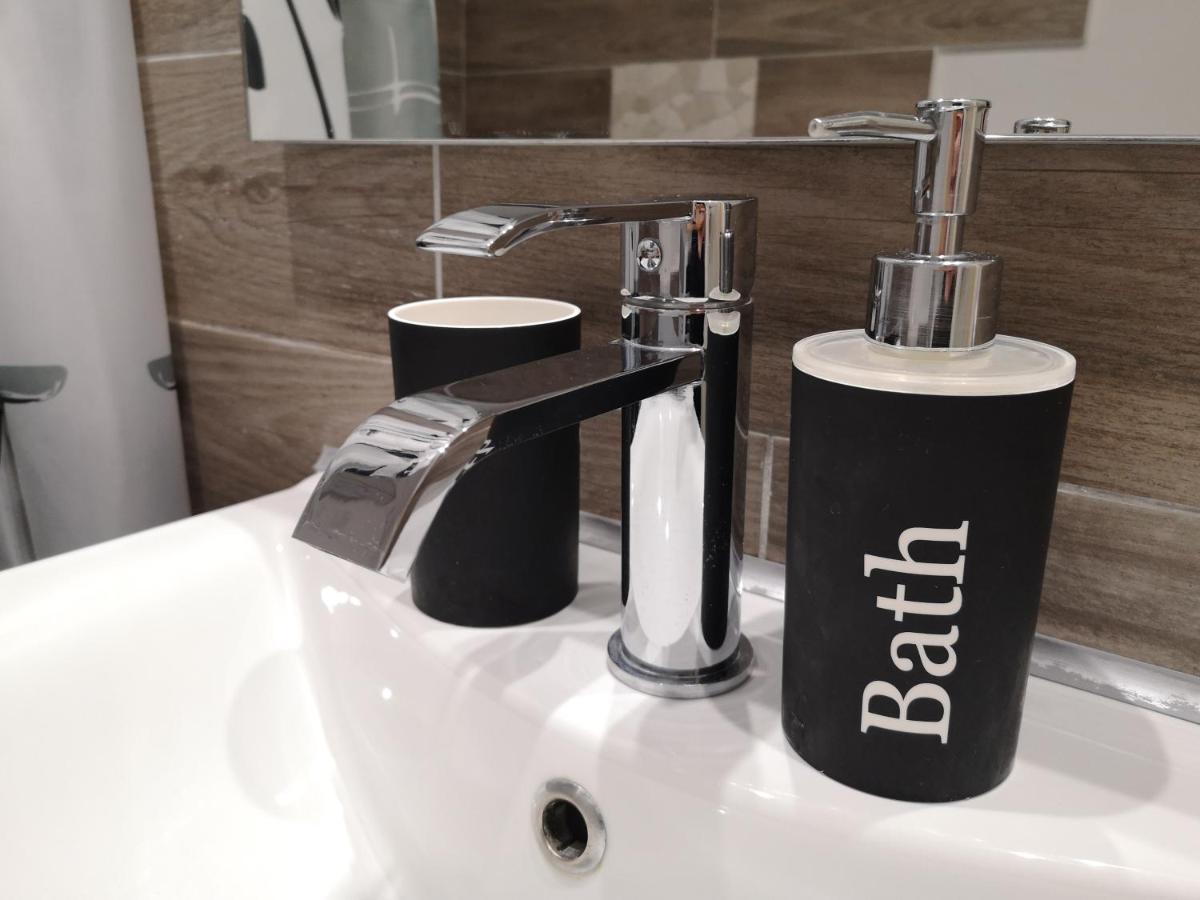 Sea&Sun Glyfada Apartment Athens Ngoại thất bức ảnh